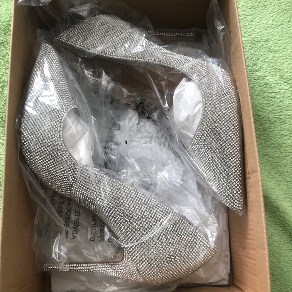 Steve Madden Sparkle pumps